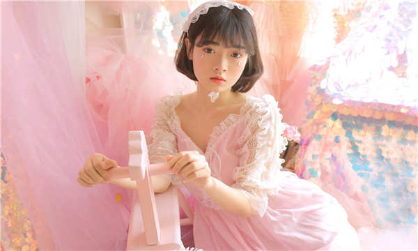 永登供卵试管代怀生子多少钱？这一直是很多不孕不育家庭关注的话题。在中国，不孕不育的发生率越来越高，根据《中国不孕不育现状调研报告》显示，育龄夫妇的不孕不育率从20年前的3%增长至现在的12.5%-18.2%，患者人数高达6000万以上。在这样的背景下，许多家庭通过供卵试管来实现自己的生育梦想。那么，供卵试管代怀生子的费用到底是多少呢？